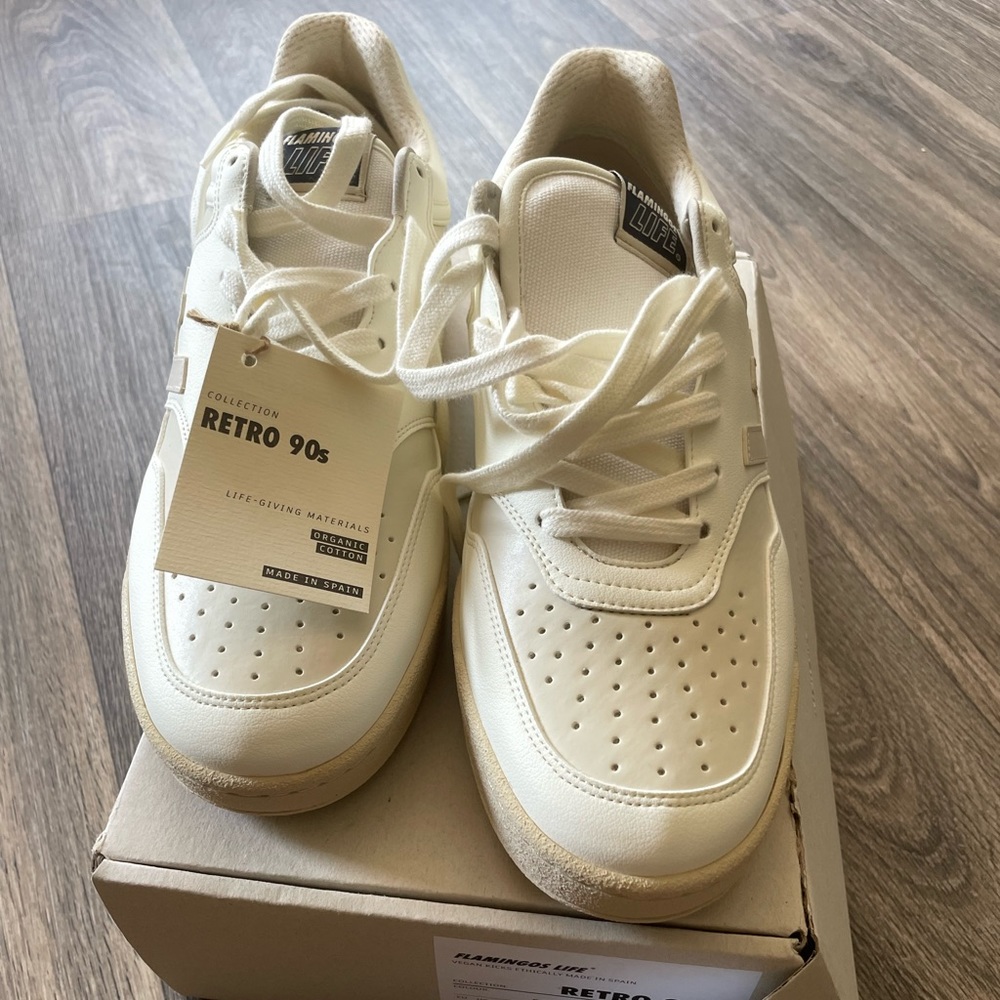 Flamingos Sneakers